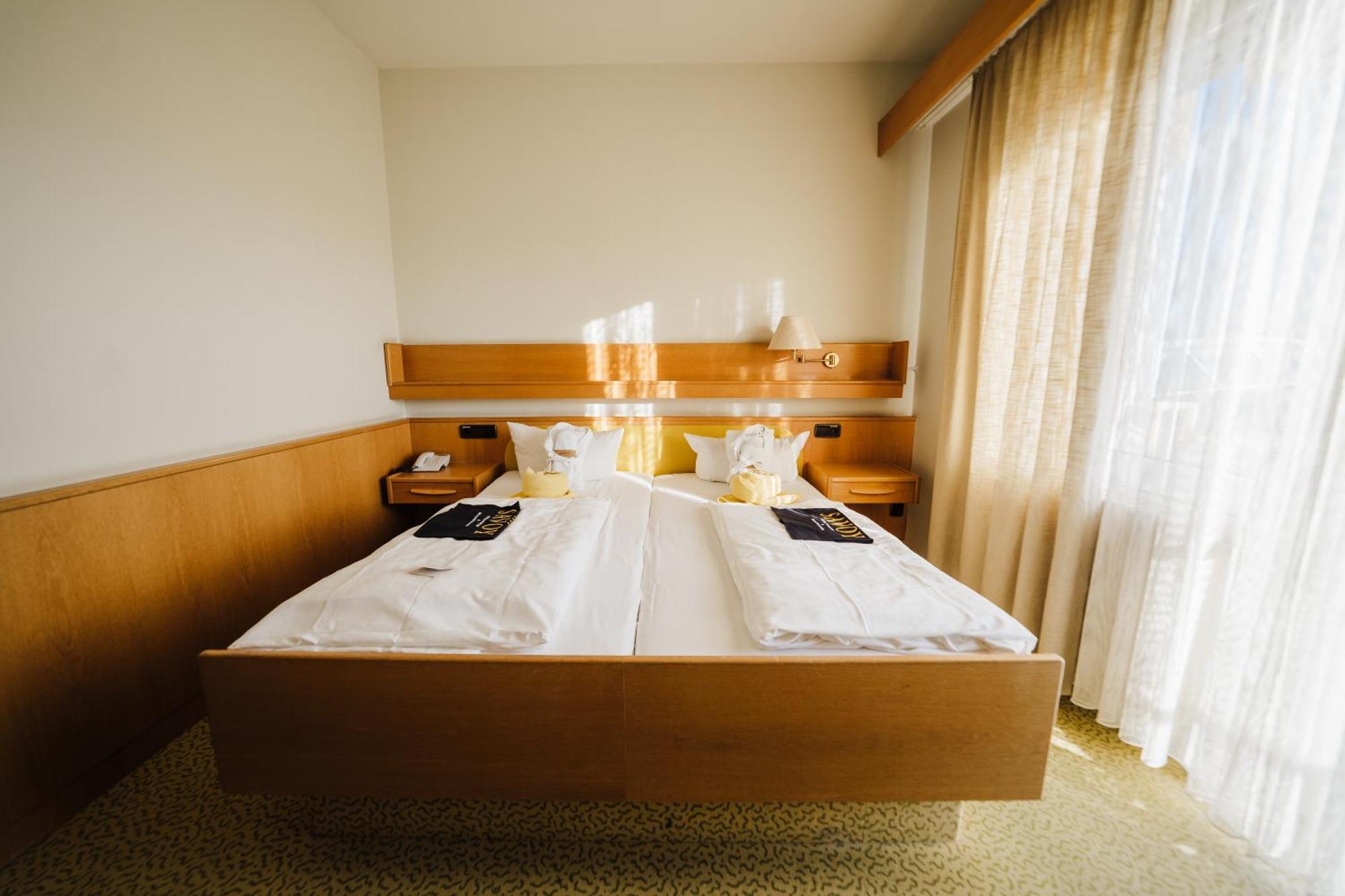 Savoy Hotel Bad Mergentheim Bagian luar foto