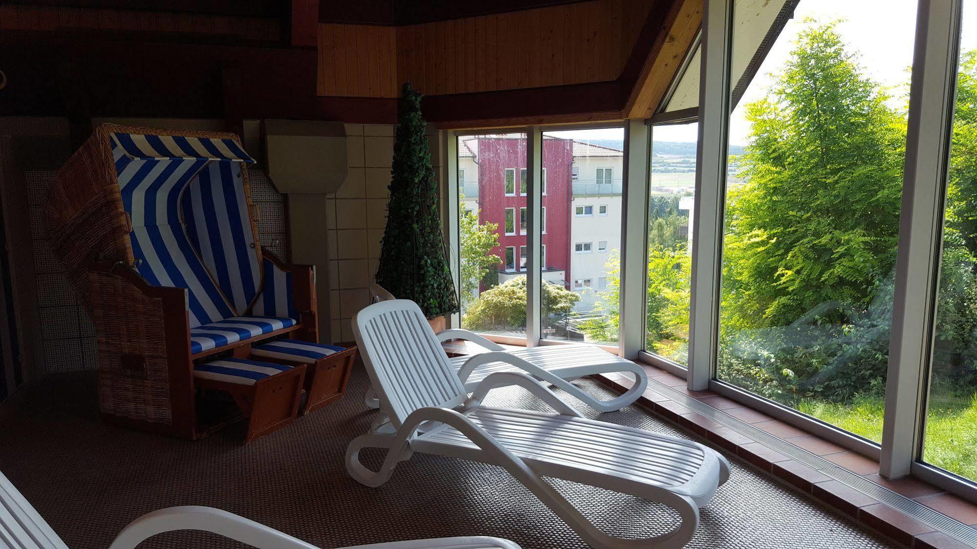 Savoy Hotel Bad Mergentheim Bagian luar foto