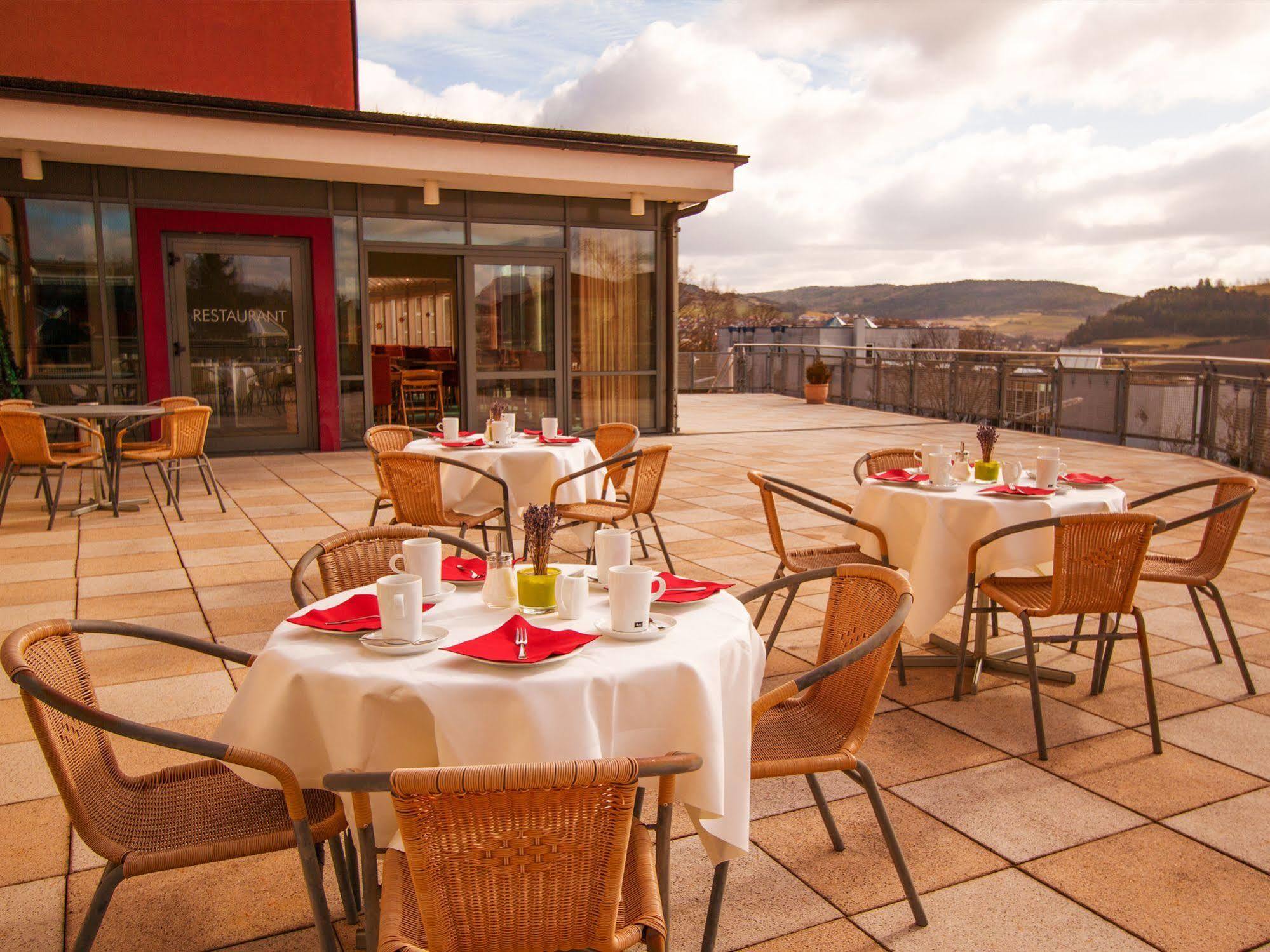 Savoy Hotel Bad Mergentheim Bagian luar foto